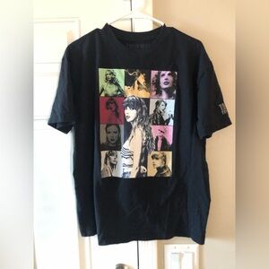 Taylor Swift Black Tour T-Shirt